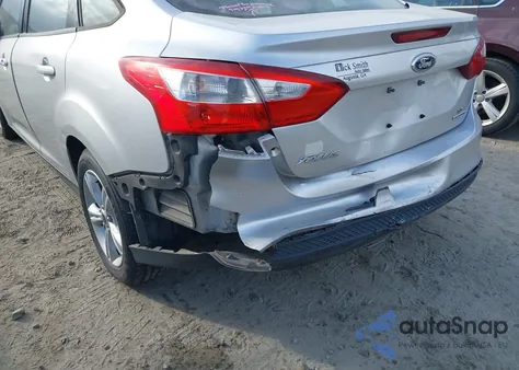 2014 Ford Focus Se from USA, damaged, VIN 1FADP3F26EL313086